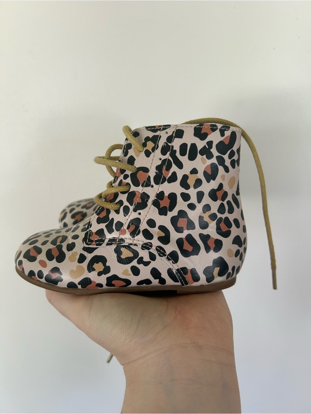 West Coast Mocs Leopard Print Boots Size 7 - Picture 3 of 6
